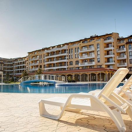 Sunny Apartment In A Complex With A Pool And Gym By Flаt Manаger Сонячний Берег Екстер'єр фото